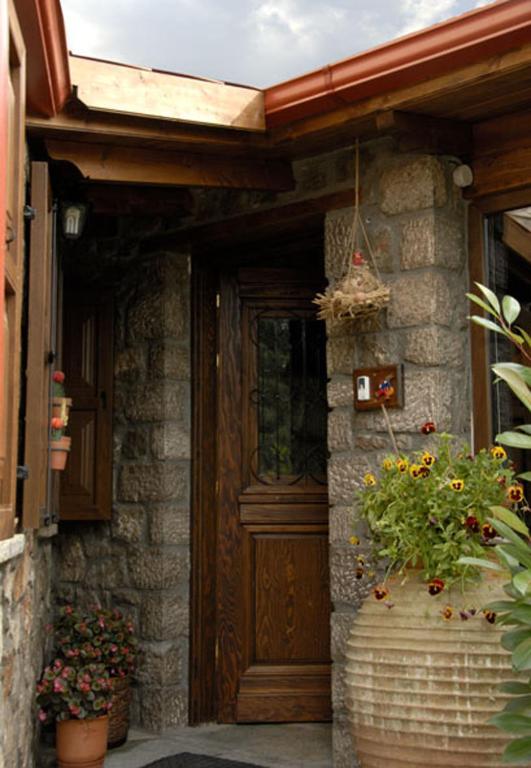 Dryas Guesthouse Polydrossos Exterior photo